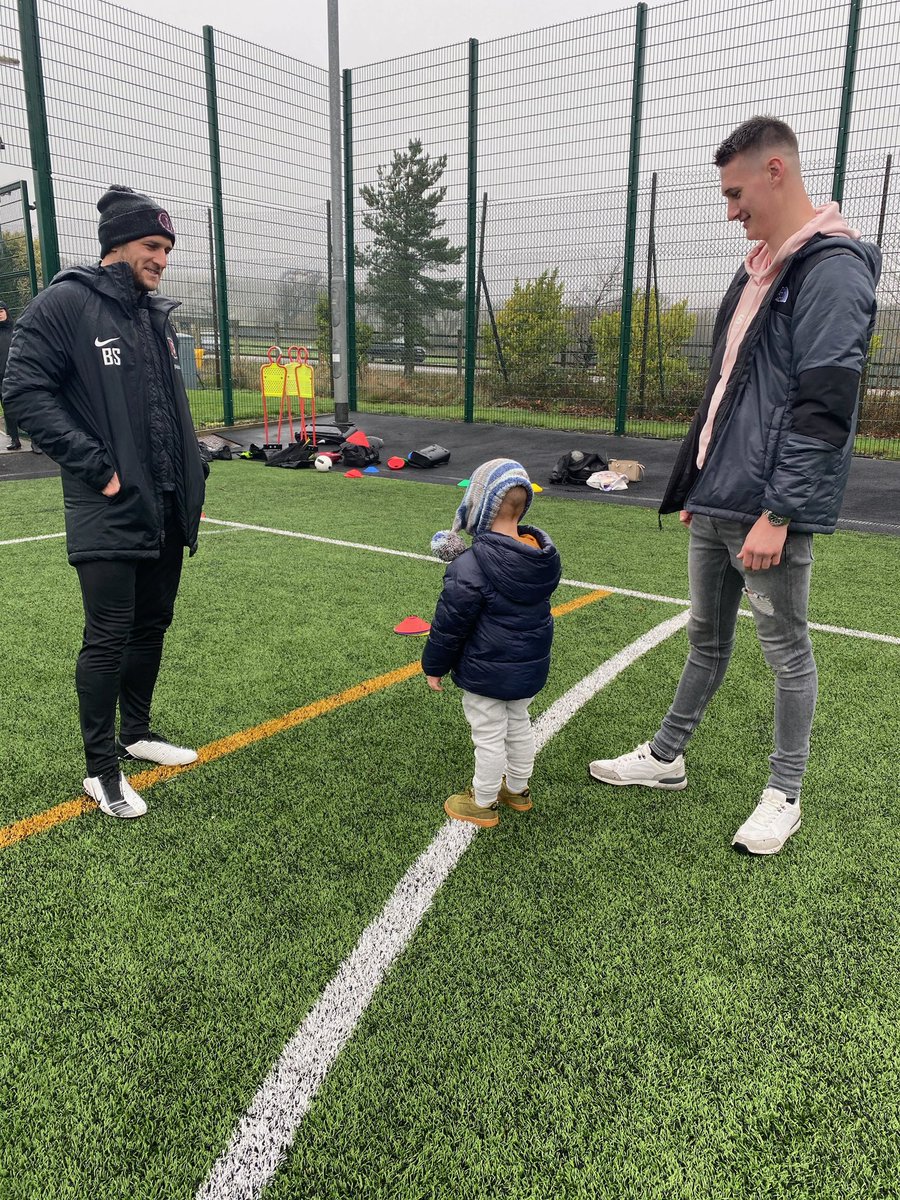 nxthanthornhill's tweet photo. Massive thanks to @billysharp10 for inviting Noah down for a kick about after hearing about Casey. Can’t thank you enough ❤️ https://t.co/u1vrL79YJq