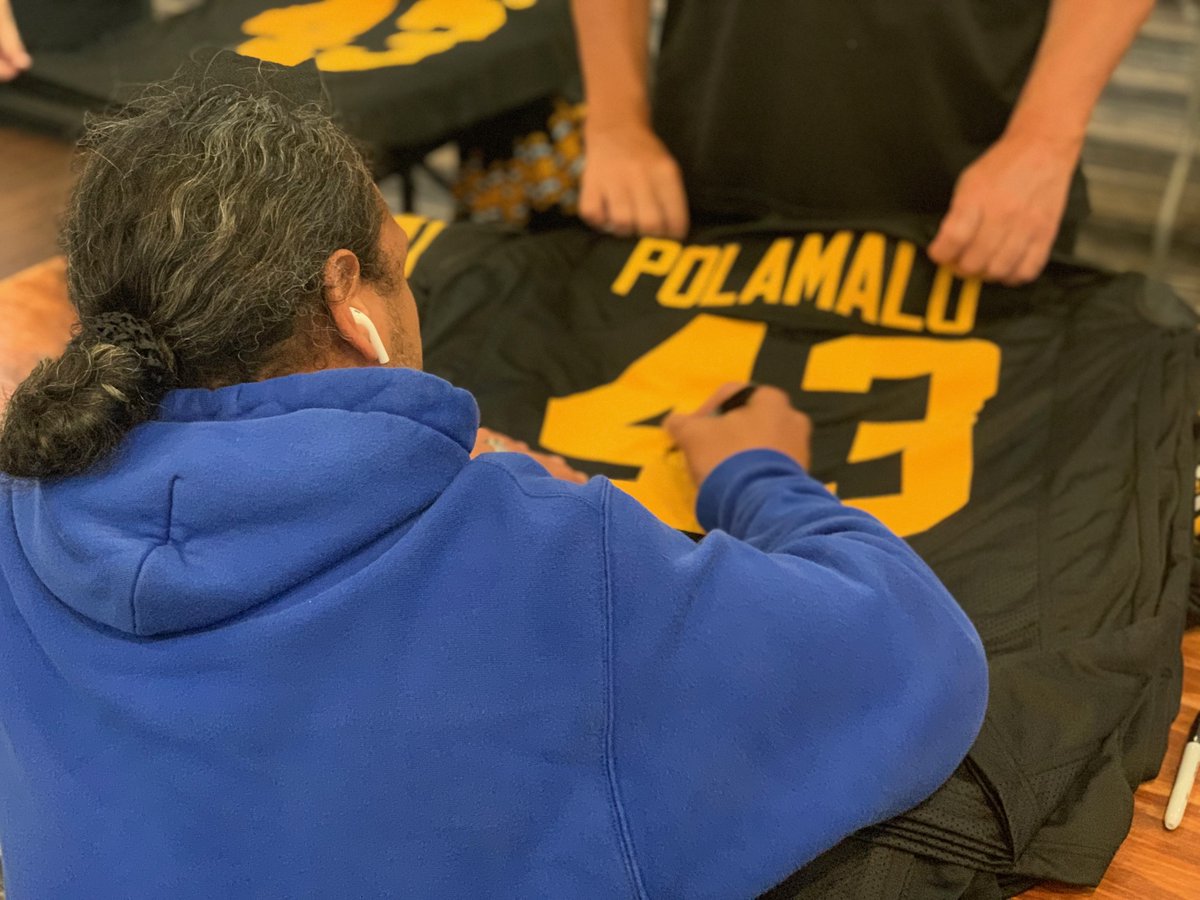 TotalSportsEnt's tweet image. TSE 21 Days of Giveaways: Day #21

Retweet this tweet AND follow us for a chance to win a Troy Polamalu autographed jersey!

We'll pick a winner tomorrow!

Good luck!