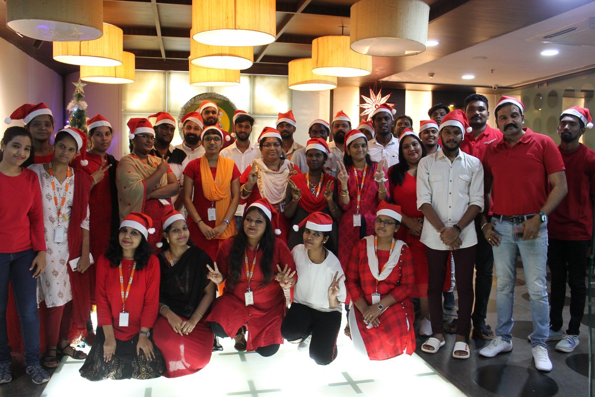 SevikaTech's tweet image. With Christmas magic in the air, We Sevika family love to bring this holiday season&apos;s shine and sparkle and we wish everyone that all your dreams may come true. Merry Christmas 2020!
#christmas2020 #sevikafamily #sevikacelebrates #christmascelebration2020 #DecemberToRemember