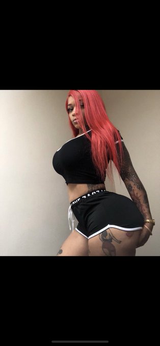 Good morning. Don&rsquo;t be rude. Say it back !!! https://t.co/EflRlgzGOX