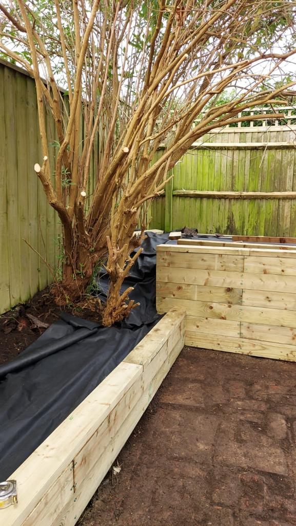 GoldenLaneHouse's tweet photo. Paul and Wayne from #ResolveSolutions have been working hard on a winter #garden makeover for our tenants in Devon.
The garden was cleared before the raised beds were built and then they laid the paving ๐#morethanjustarepairsservice https://t.co/jMMu0xJ9fT