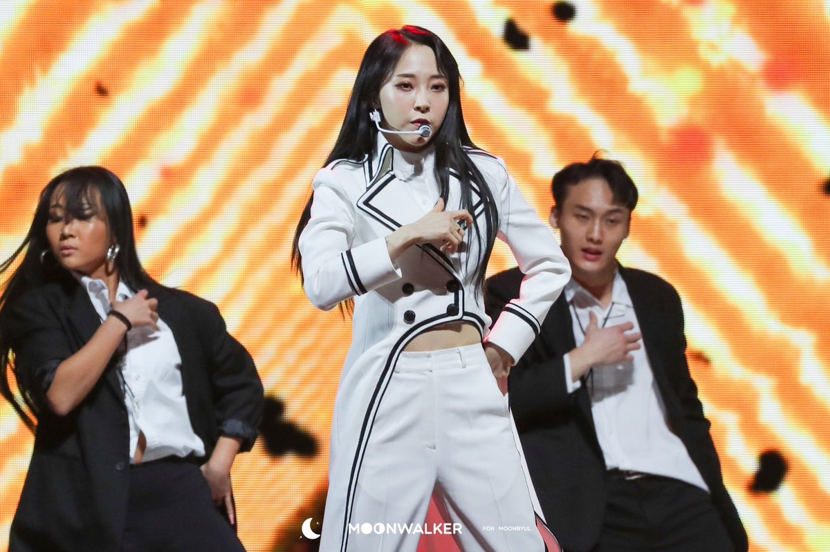 #우리의겨울_문별이_생일축하해
#OurWinterMoonByul