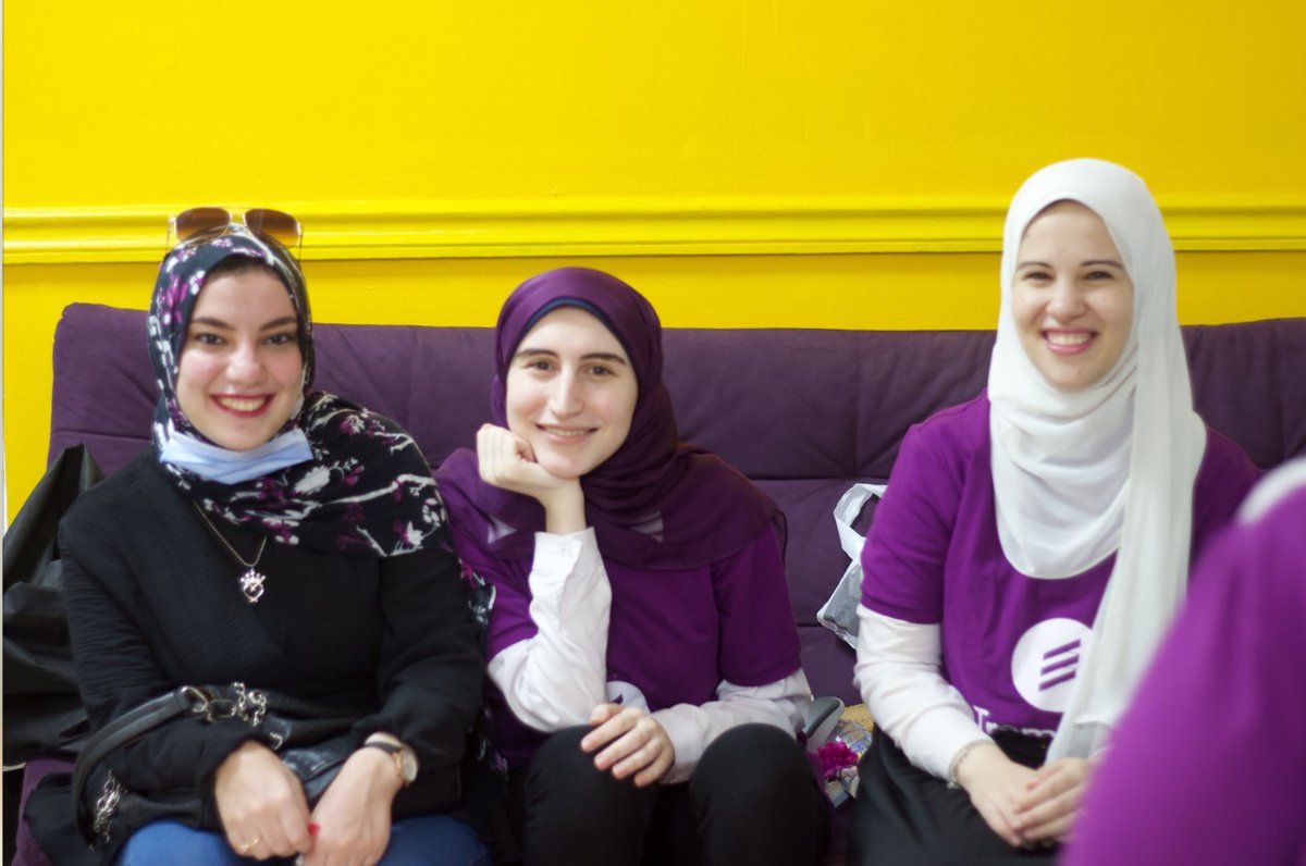 Tremoloo Girls 💜👩‍🦰 .
We support work-life balance. We support working wives, moms and single girls who like to enjoy their life by supporting 4-days working week 😊🌼.