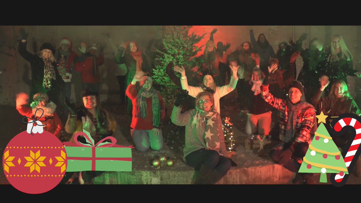 GOOVNieuws's tweet photo. Met #kerst voor de deur laat #GOOVMuziektheater dit jaar nog één keer van zich horen: Geheel op eigen wijze, op 1,5 meter en gebruikmakend van eigen bestaande muziek brengen wij onze muzikale kerstgroet! #hartonderderiem https://t.co/UC9lVqZ9iH https://t.co/6RgVYLggN7