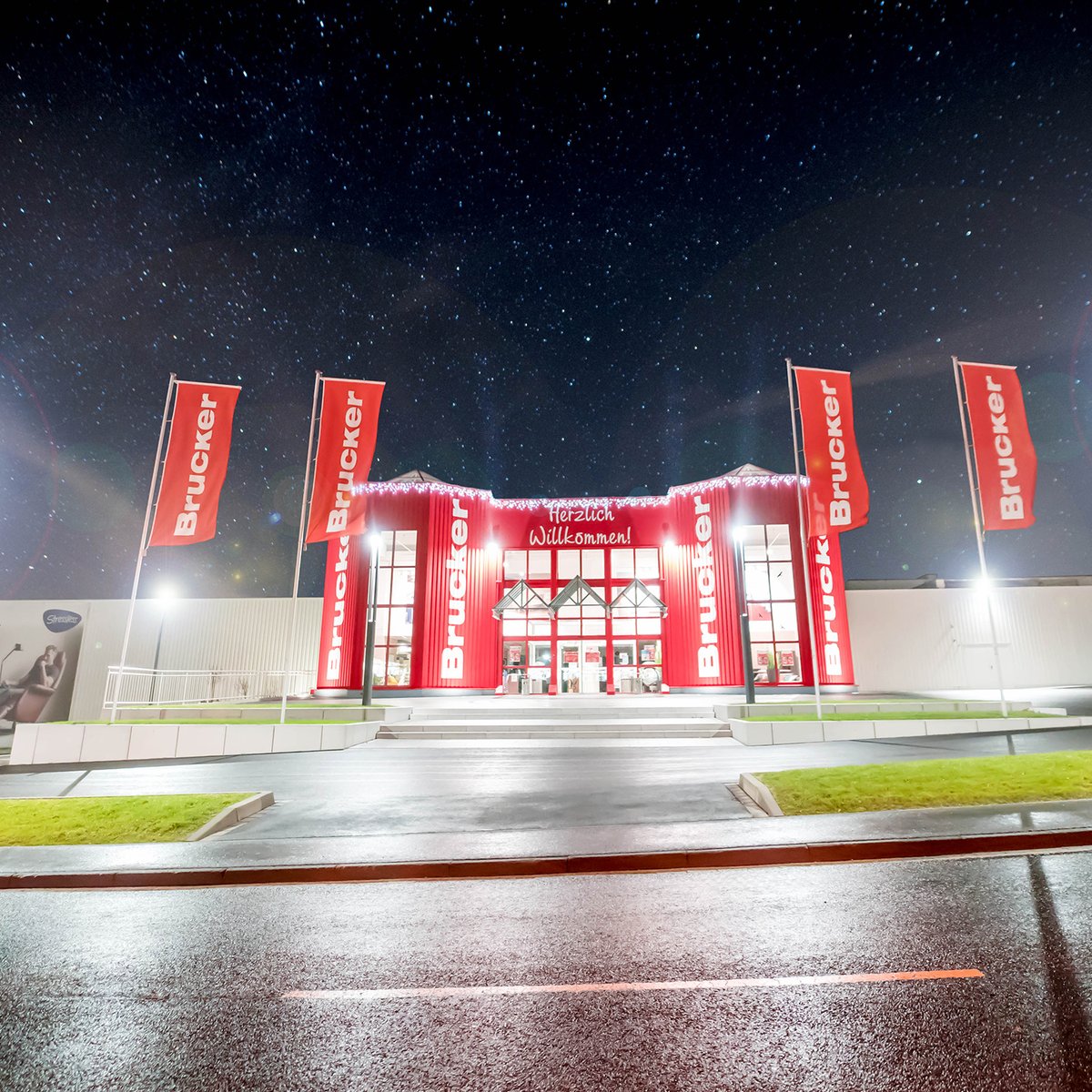 Wir sind weiterhin für Euch da! 

Telefon-Servicezeiten (02441 884 0):
- 21, 22, &amp; 23.12. 8-17:00 Uhr
- 24.12.-27.12. GESCHLOSSEN

Lieferung &amp; Montage | Telefonisch bestellen | Möbelanfragen per E-Mail | Abholung im Warenlager sind weiterhin möglich! 

#möbelhaus #sternenhimmel