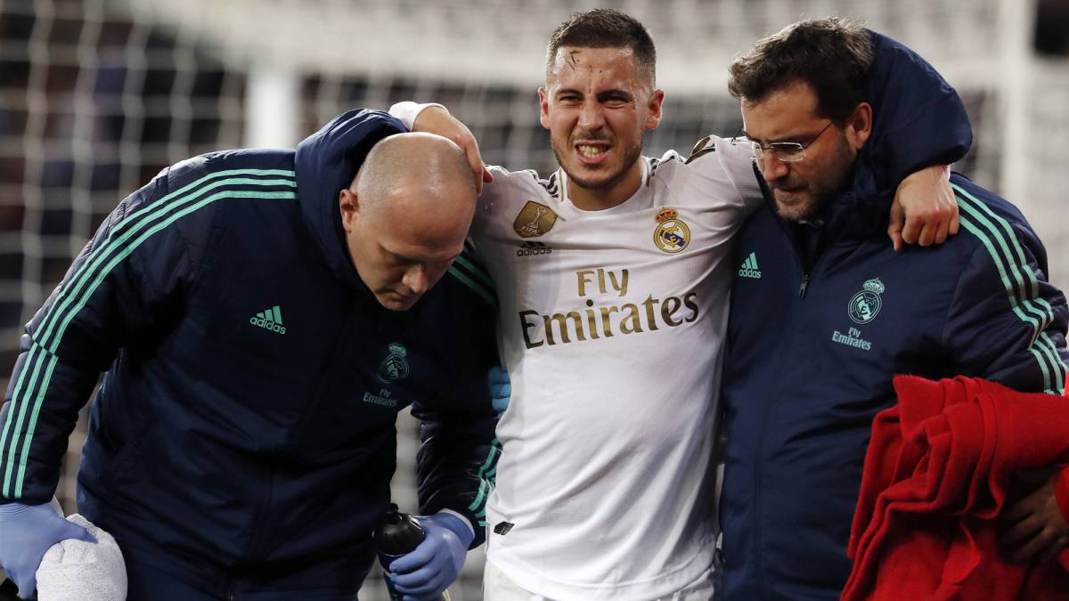 2019-2022 matches1 goal7 assistsHis season wasn't even that bad. He never started 5 matches in a row for Madrid. Injury crisis hit him hard. He was finally getting into rhythm in November when he injured his ankle vs PSG.