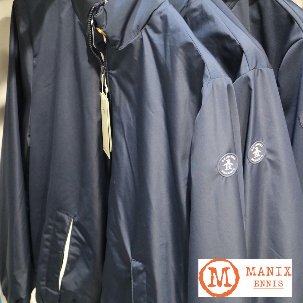 Penguin hooded jacket €120
👉🏻100% Polyster
👉🏻Water Resistant
👉🏻Zip Front
👉🏻2 Side Pockets With Snap Fastening
👉🏻Draw Cord With Toggle On Hood
👉🏻Ribbed Cuffs
👉🏻Embroidered Penguin Logo
👉🏻Machine Wash

#ManixMenswear #mensfashion