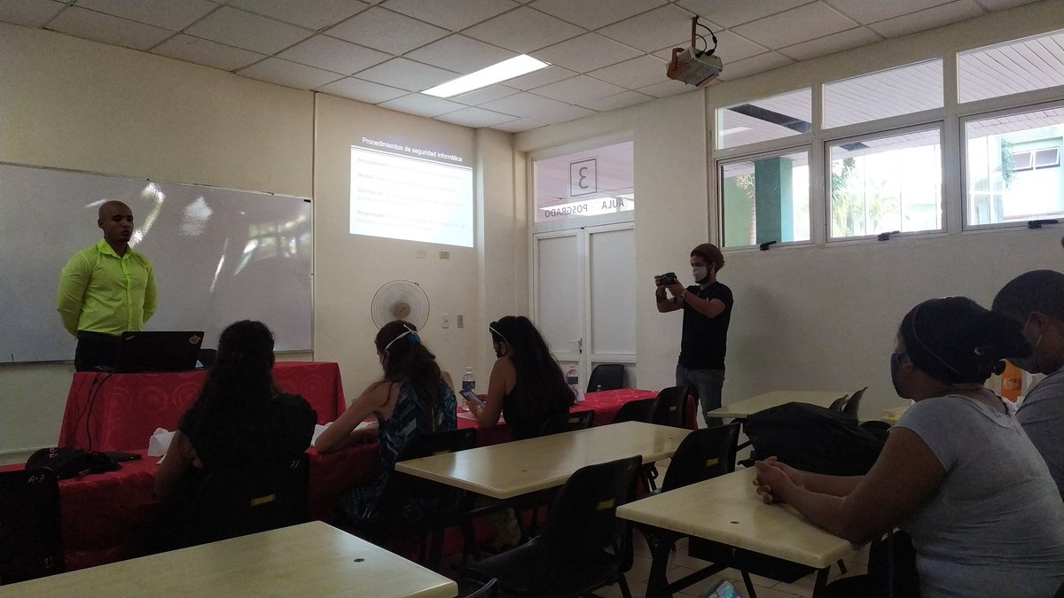 universidad_uci's tweet photo. Estudiantes de posgrado de la Especialidad en Seguridad Informática, exponen su trabajo final. El ing. @mjamesnavarro presenta Controles de seguridad para la protección de información sensible en centros de desarrollo de software. #CubaInformatiza @siemprePorCuba @WalterBG_uci https://t.co/XrmZ1DHeQu