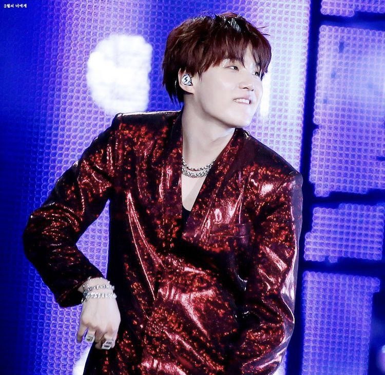 ☾ Min Yoongi  ✩민 윤기