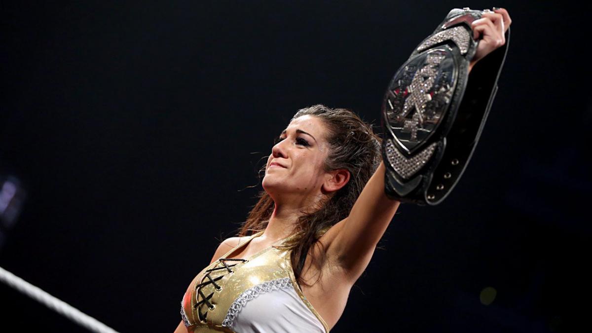 1 - Sasha Banks vs Bayley [NXT Takeover: Brooklyn] [22/08/2015]