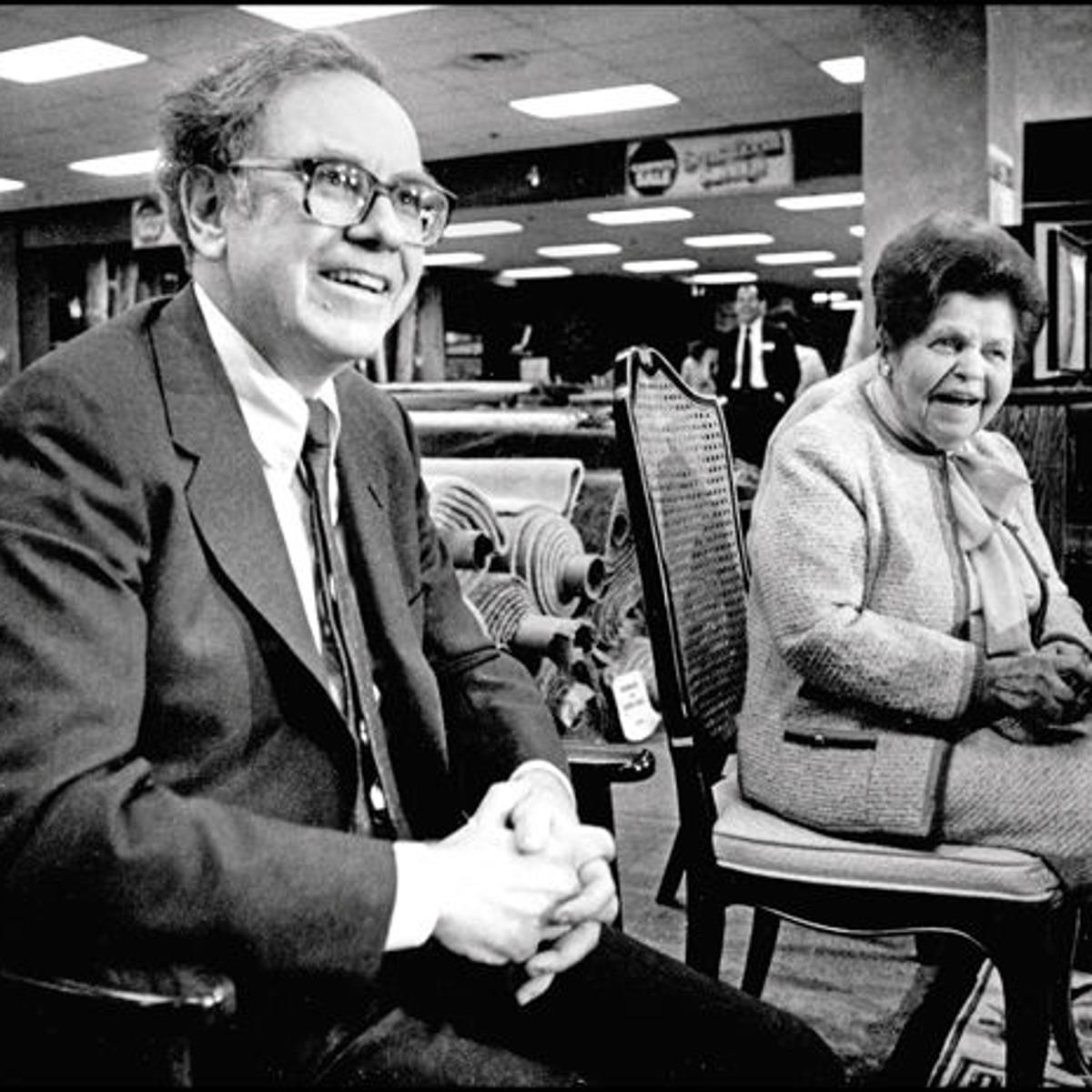 10/ From there, it was off to the races.With her customer-centric model, Mrs. B slowly, methodically crushed the competition. By the 1980s, she had built the largest furniture retailer in the country.The growth then drew the attention of another Omaha legend - Warren Buffett.