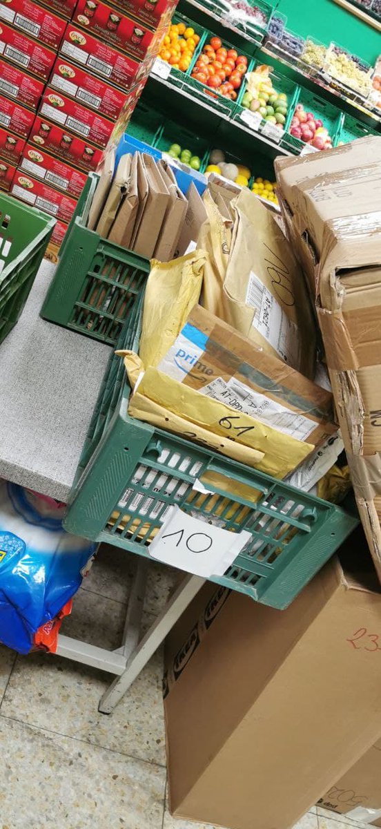 greex's tweet photo. @dpd_at #DPDPaketshop Ich hoffe mal ihr habt nichts bei @MediaMarktAT oder amazon prime bestellt. https://t.co/7wOZinLYpo