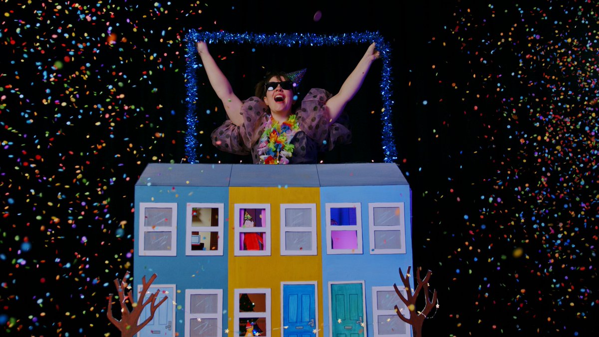 filskittheatre's tweet photo. Huge thanks to Joe Wicks for letting us use @thebodycoach workout in Margot's Magical Winter Wonder Party (for when the puppet does her crunches in isolation!)
Inspired by 2020, our digital show @Pegatweet puts the year's missed events into one mega party! https://t.co/3c9CdxYxON https://t.co/mstYAPpWW5
