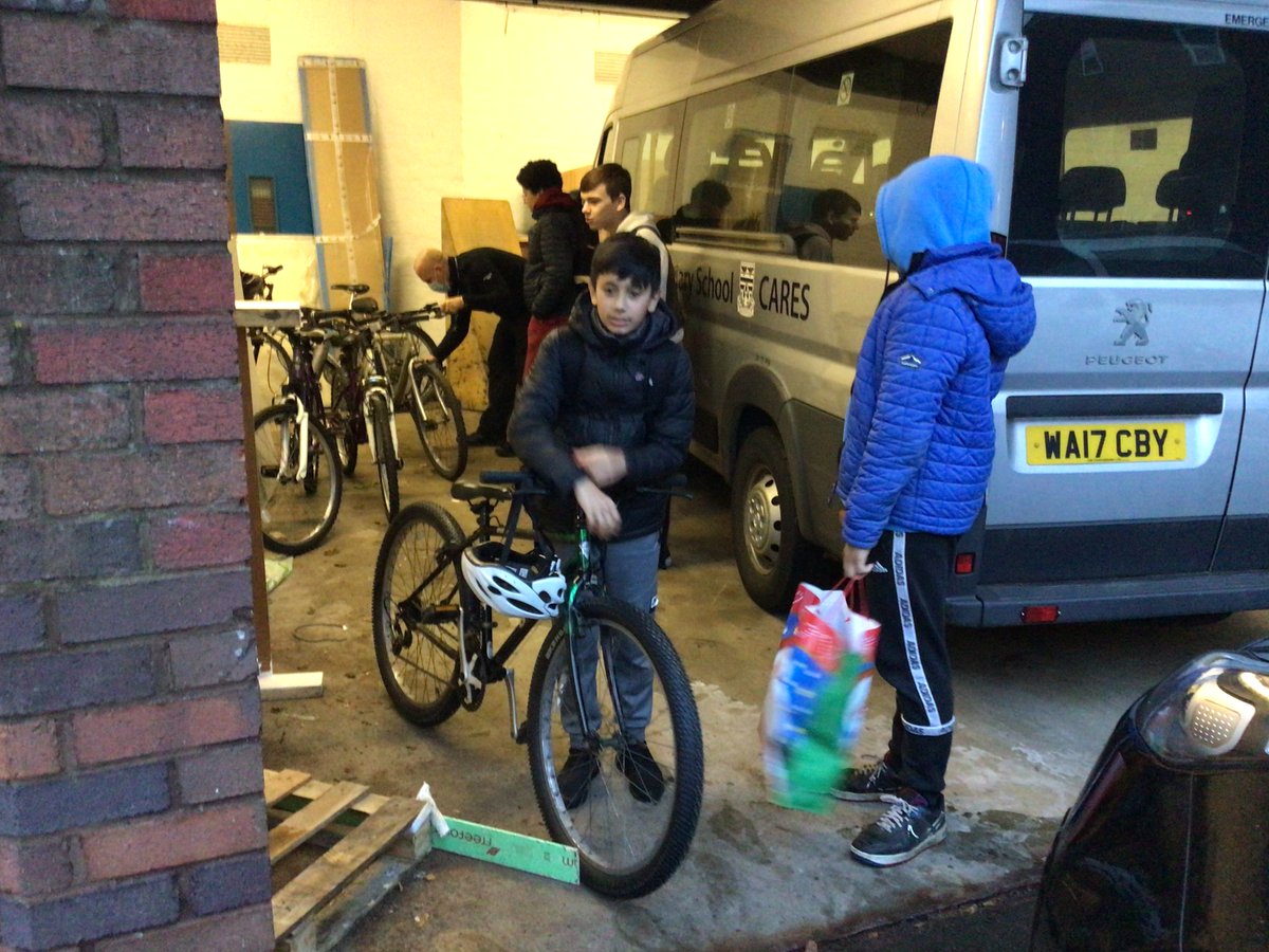 Whitehill_BGE's tweet image. Bikes - well done to our Whitehill pupils for working hard #resilience at Glenburn. An amazing gift from Glenburn.