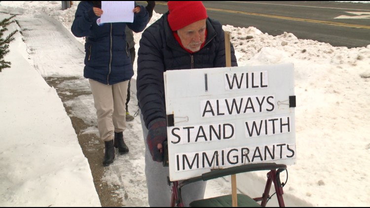 THV11's tweet photo. 81-year-old Connecticut man has been advocating immigration rights for 1,000 straight days

https://t.co/8a8fSE2QxP https://t.co/MMKprYOrcP