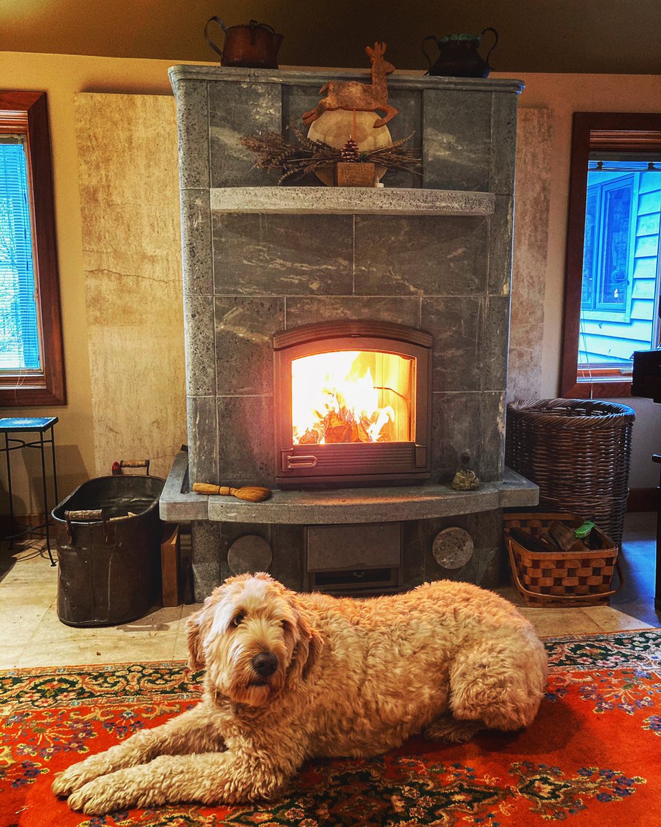 MasonryHeaterDH's tweet photo. Merry Christmas from Masonry Heater Design House🎄❄️🎁 🔥 #MichiganMasonryHeat https://t.co/a6xTYZLVz2