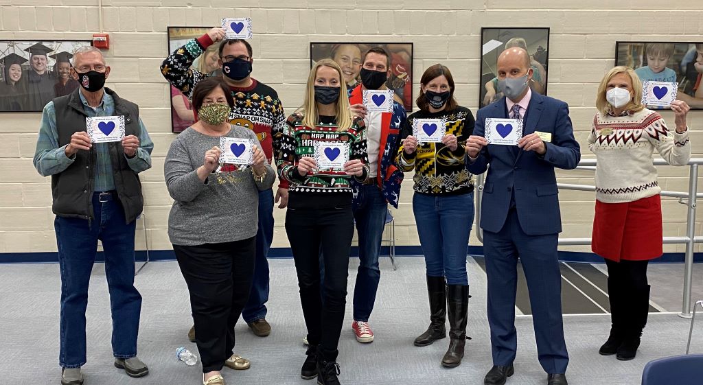RGB received a donation from our Board of Education – on behalf of Dr. Mark Miles and his wife, Rebekah. "Our school board members care about our students and families," shared Dr. Miles. "I know they want what is best for our Rockwood school community." 

rsdmo.org/community/give…