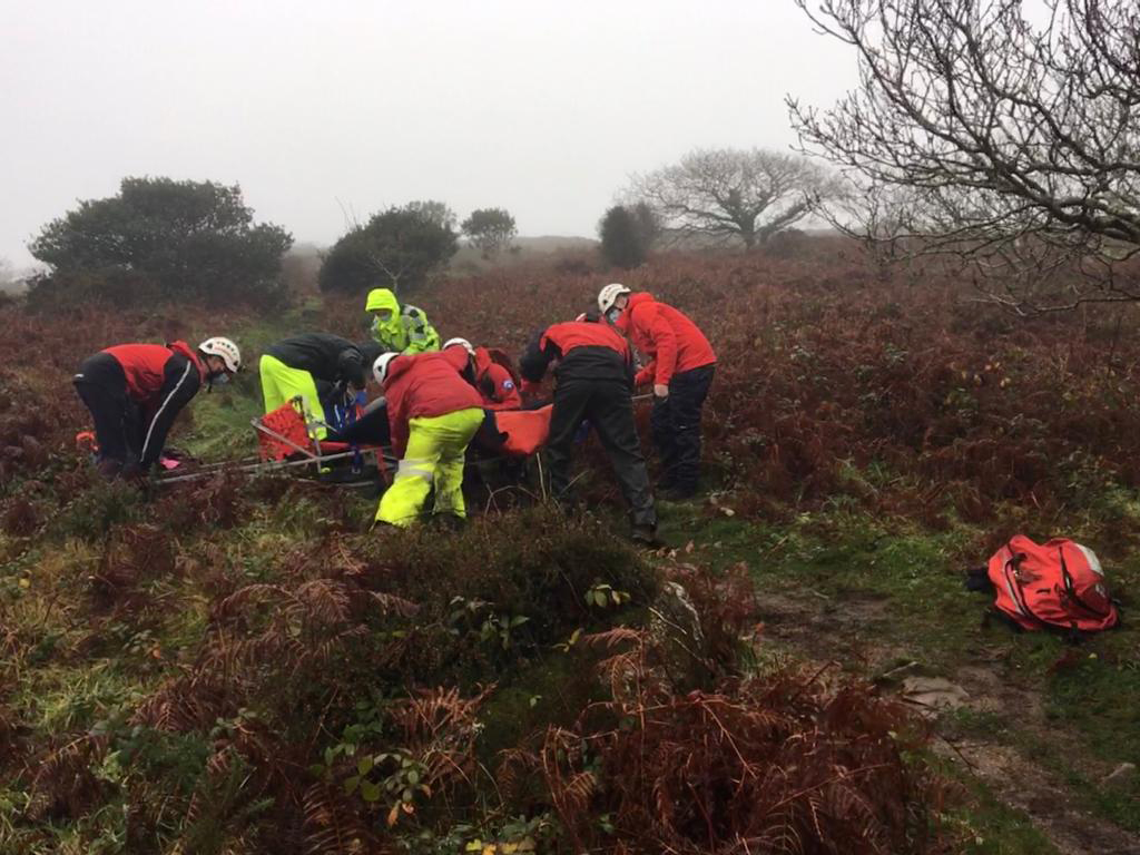 WestCornwallSAR's tweet photo. Call Out
21.12.2020 - Trencrom Hill

At 11:21 the team were called out by @DC_Police at the request of @swasFT, to assist in the location and evacuation of a casualty with a suspected broken ankle from Trencrom Hill, near Hayle. We wish her a speedy recovery. https://t.co/jBHFRrAdJU