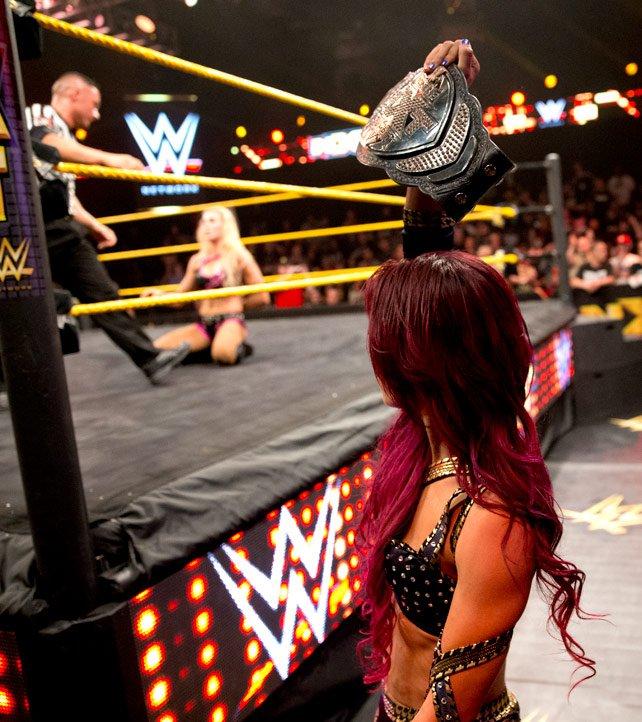 50 - Sasha Banks vs Charlotte Flair [NXT] [04/03/2015]1/4