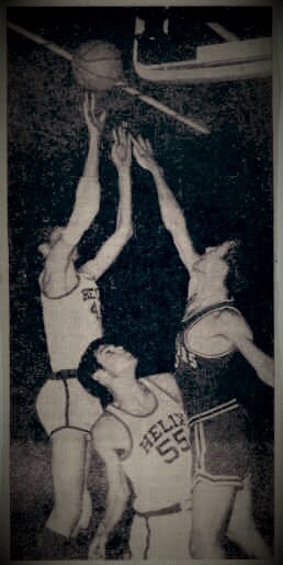 Roy Gayhart (@roygayhart) on Twitter photo <a href="/Chris_Grosse/">๐พ๐๐ง๐๐จ ๐๐ง๐ค๐จ๐จ๐</a> Setting a screen for young Bill Walton in high school <a href="/Chris_Grosse/">๐พ๐๐ง๐๐จ ๐๐ง๐ค๐จ๐จ๐</a> Setting a screen for young Bill Walton in high school