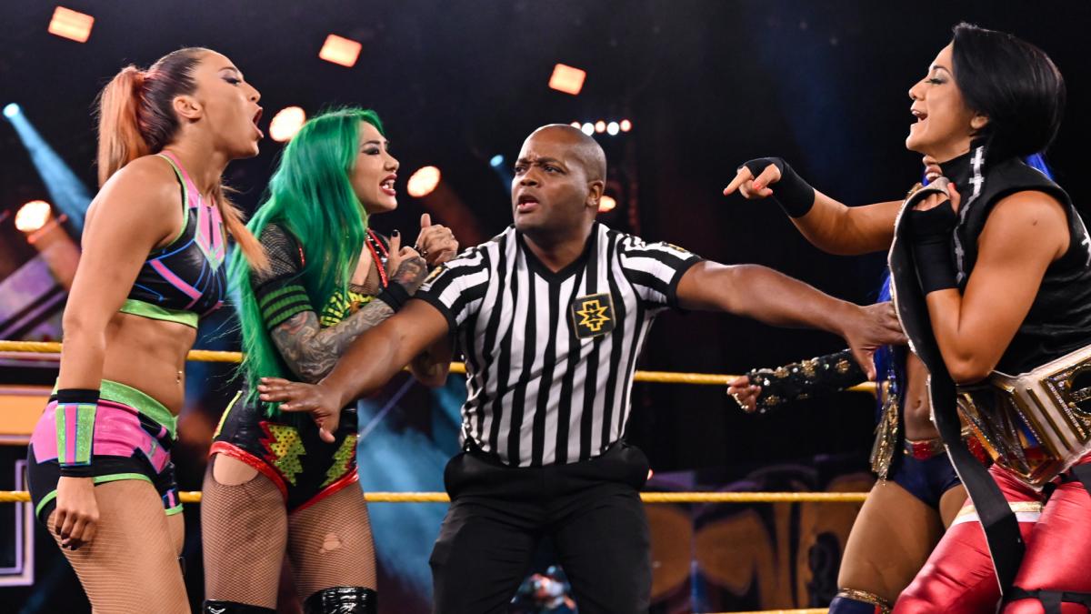 49 - Sasha Banks & Bayley vs Tegan Nox & Shotzi Blackheart [NXT] [17/06/2020]1/4