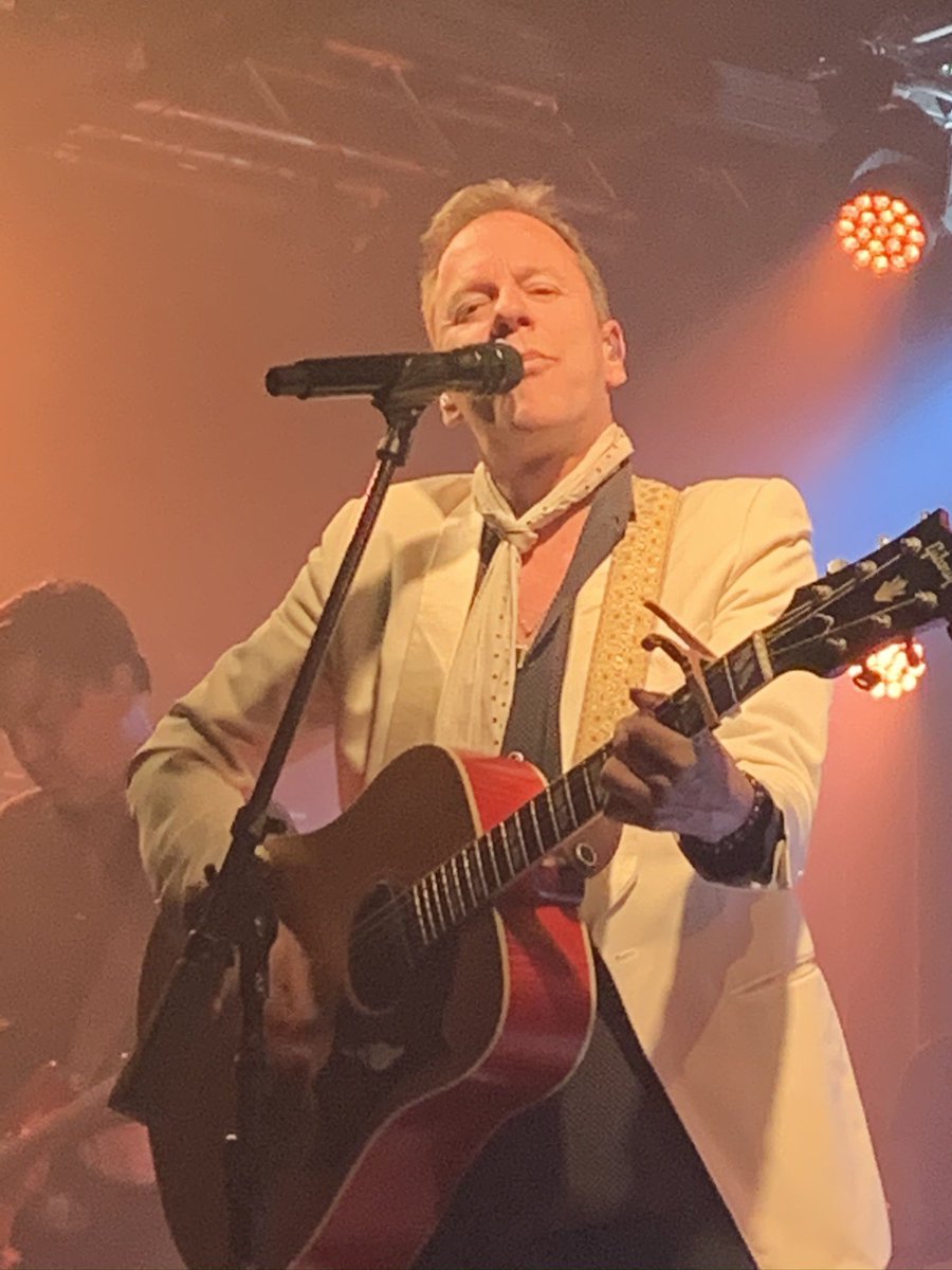 Happy birthday <a href="/RealKiefer/">Kiefer Sutherland</a> 🥰🥰🥰