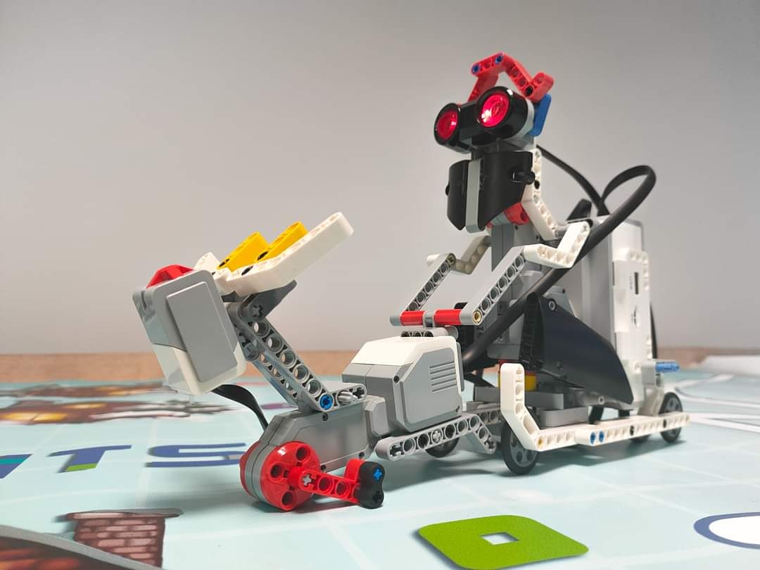 edukbits tweet media