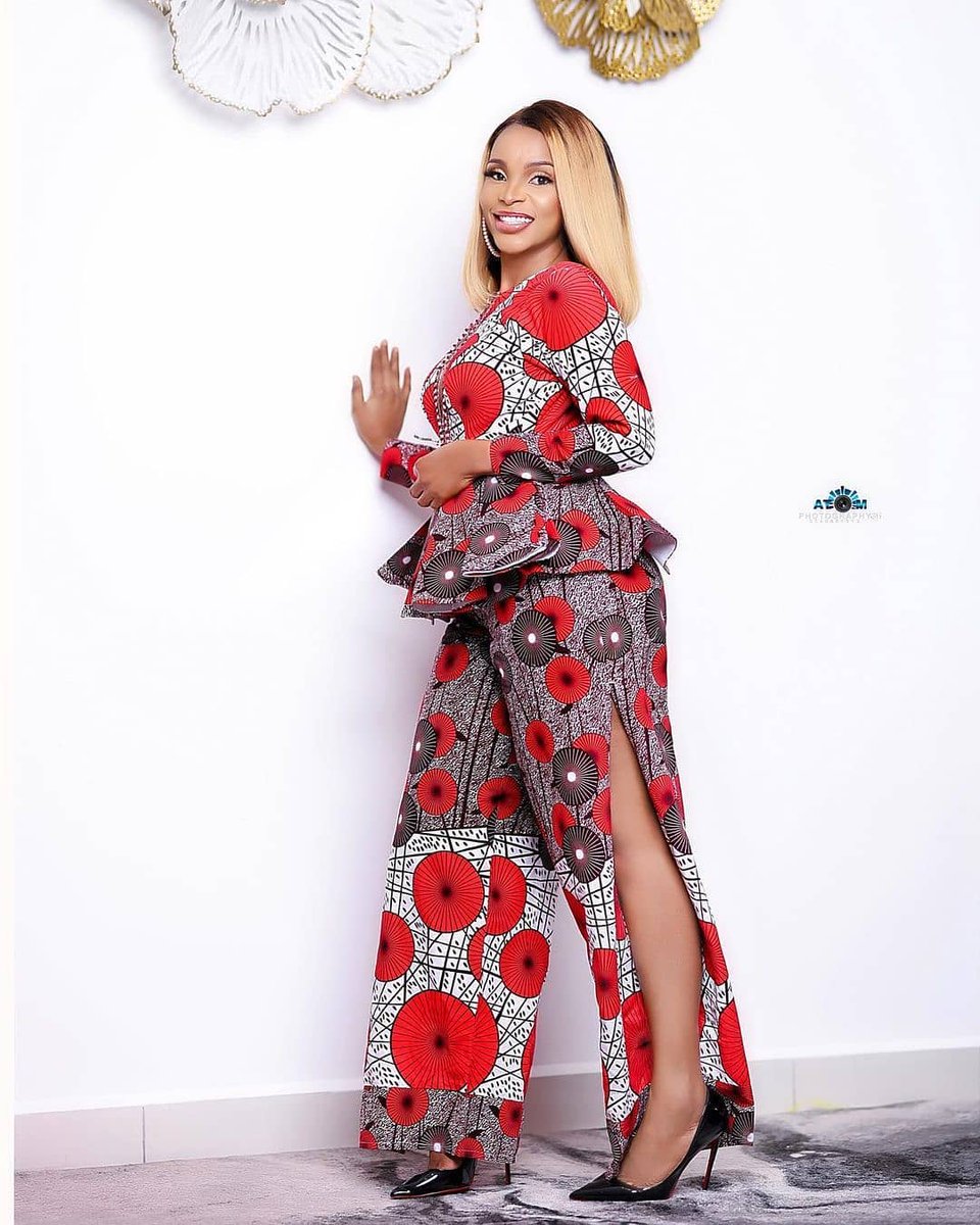Trybeinfoblog's tweet photo. Click on this link π{https://t.co/8fzdxTu1LC} to check out more of our today's collection of African dress with modern influence!!!
#NengiXGenevieveMagazine
#TheYearOfDrip #secondwave
#NguweCallertune
#FarahxLeeuwenhof #Christmas
#sabc3 #Goku #Thembas #JacquesKallis https://t.co/8eNRGsKwRe