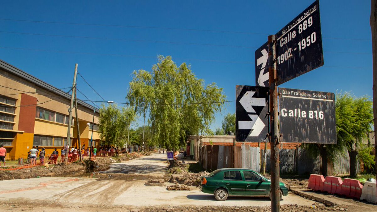🚧 Seguimos avanzando en la obra de asfaltado en La Matera para mejorar la  calidad de vida de nuestros vecinos y vecinas. #LaCiudadQueNosMerecemos