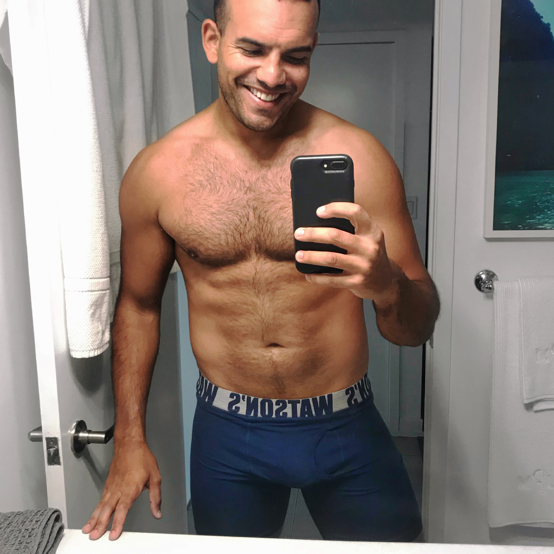 WatsonsBodyWear's tweet photo. Nothing like a good selfie to start my Monday morning 😜
What's your Monday routine? 
.
#mcm #mancrushmonday #ootd #ootdfashion #boxer #boxerbrief #premium #sustainable #modal #micromodal #home #influencer #mywatsons #watsons #watsonbodywear #montreal https://t.co/0ntUABLMOq