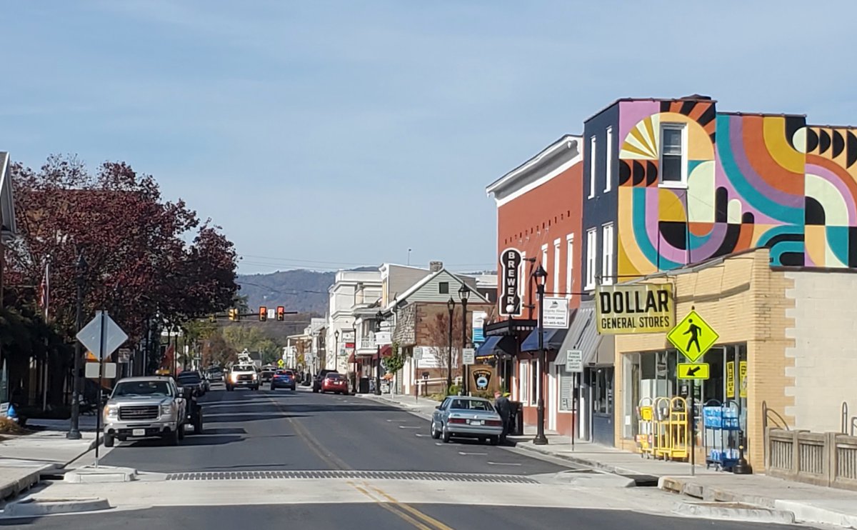 IOW, a small-town main street and a high-end New Urbanist suburban development look more urban than a lot of streets in DC. I drove through lots of very classically urban small towns in the Shenandoah Valley in Virginia. Some of the folks there probably even "hate the city"!