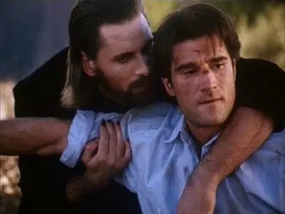 efeortega's tweet photo. Probablemente uno de los mejores diablos del cine.  Viggo Mortensen como Lucifer Morningstar en #TheProfecy ( #TheGodArmy) https://t.co/Qz9MReuo9h