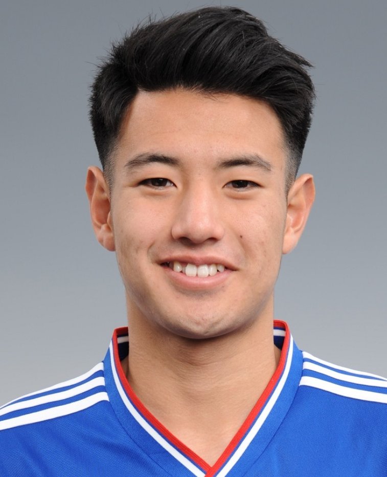 Joueurs U21 les plus créatif (Passes décisives + occasions créer)Eitaro Matsuda (2001)/ATT => 541 / 4 2Kyosuke Tagawa (1999)/ATT => 911 / 3 3Shunki Higashi (2000)/MG => 1791 / 2 4