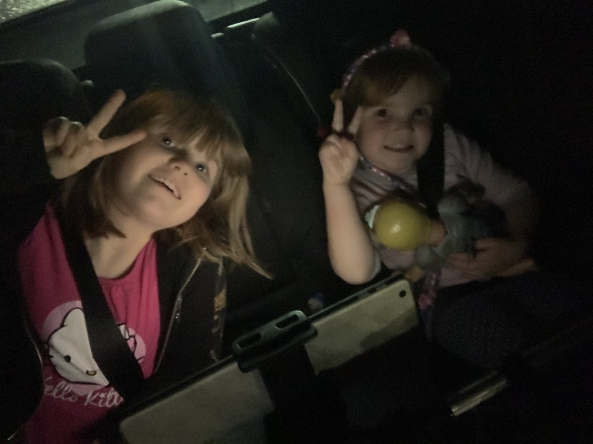 BellyTricks's tweet photo. Leela and Mireya are loving it!! So is Daddy!!! #silverstonelapland #silverstone https://t.co/dgA1wRYE2g