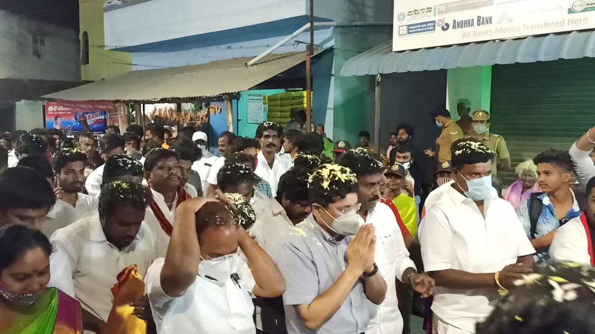 AjithApj5's tweet image. சேலம் மத்திய மாவட்டத்தில் விடியலை நோக்கி ஸ்டாலினின்குரல்நிகழ்ச்சியில்சேலம்மேற்குதொகுதிகுட்பட்டஅழகாபுரத்தில்பொதுமக்களுடன் முன்னாள்மத்திய அமைச்சர் @Dayanidhi_Maran எம்பி அவர்கள் கலந்துரையாடினார்.அழகாபுரம் 4வது கோட்டம் அண்ணன் ஜெ.தினகரன்அவர்களின் தலைமையில் கல‌ந்து கொ‌ண்டபோதுஅழகாபுரம்