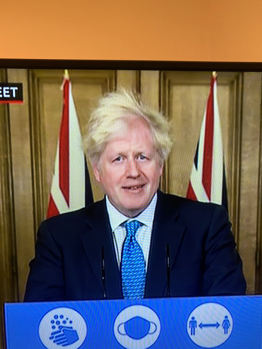 London’s Barbers must be closed!!! 

#COVID19 #boris