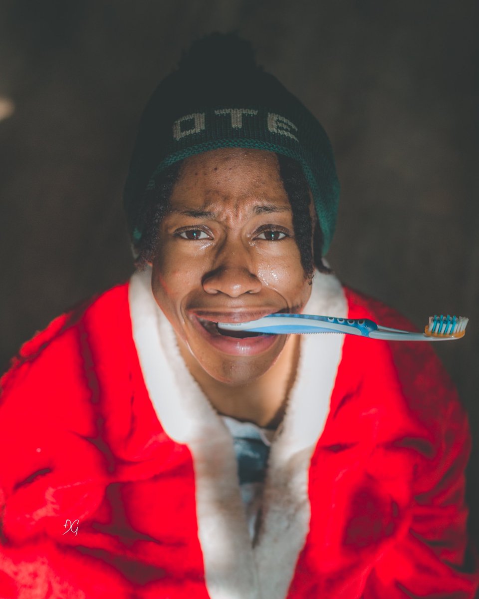 crackheadXtra's tweet photo. Dear Twitter, this is short story. Please retweet if you can relate
#crackheadchristmas #crackheadextra https://t.co/i6JxtzEuvT