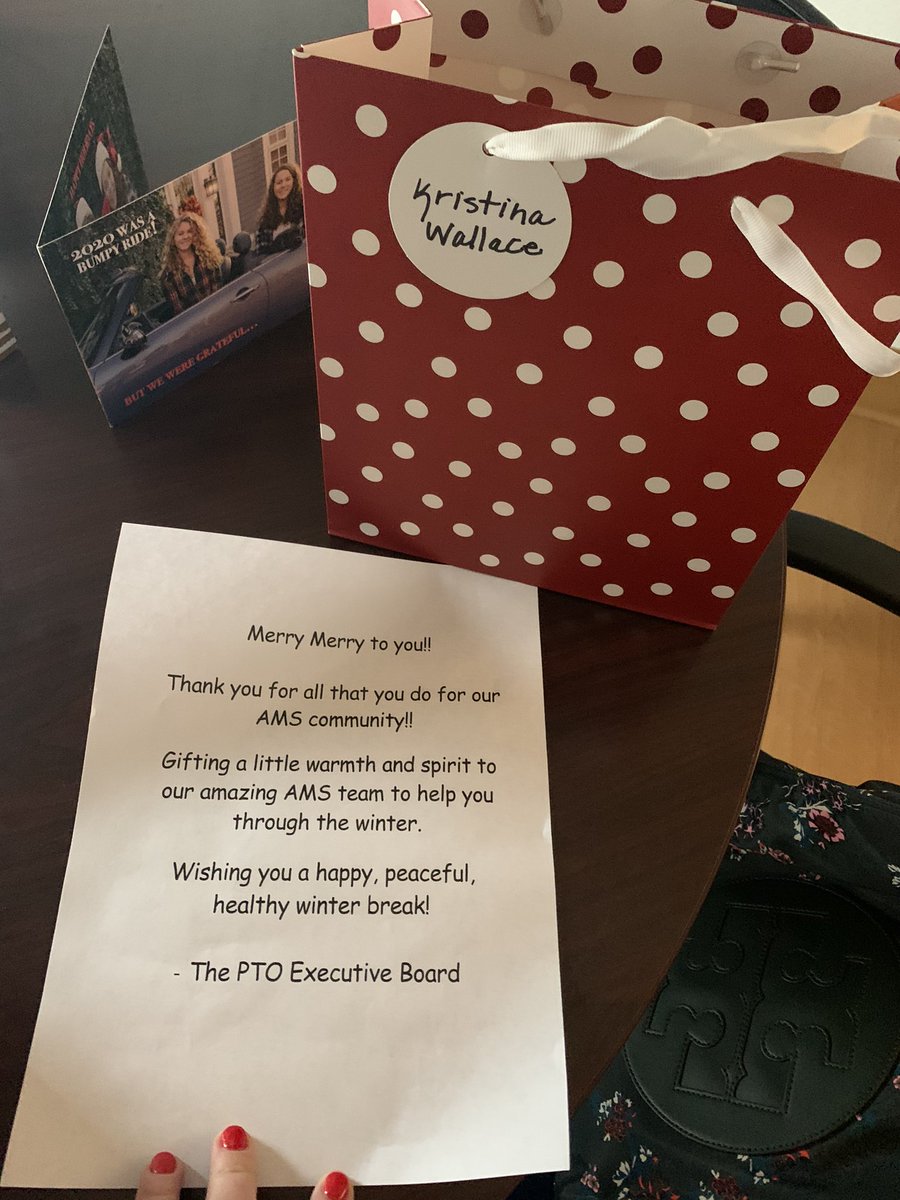 Ms. Wallace tweet media