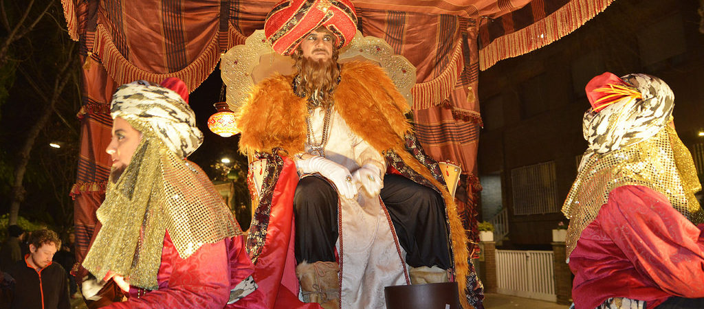 VilassardeMar's tweet image. 🗣️📣🎄Comunicat dels Reis Mags d'Orient 👑👑👑 als infants de #VilassardeMar‼️
📍 Enguany establiran el seu campament reial al pati de l'escola Pérez Sala
🗓️ Hi seran per a rebre'ls el 3, 4 i 5 de gener, d'11h a 14h i de 17h a 20h
📱La visita és farà amb cita prèvia a l'app VdM