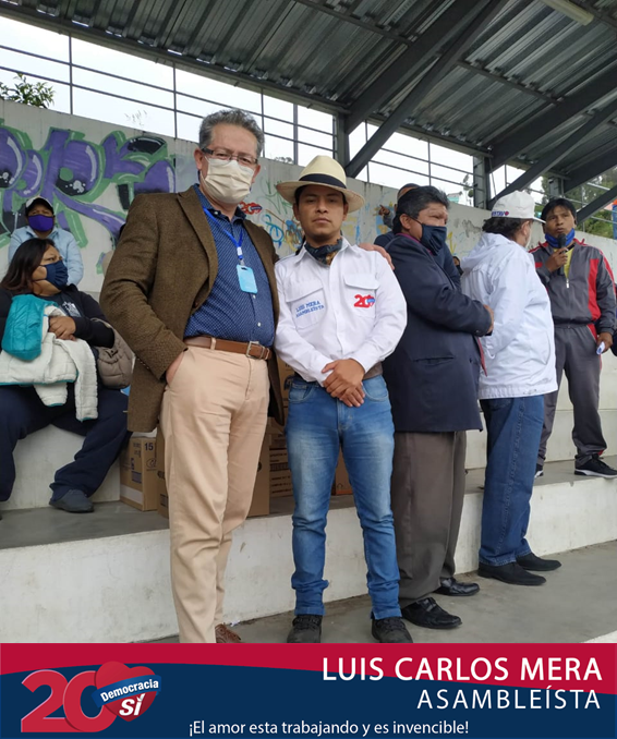 mera_por's tweet photo. Un verdadero placer compartir nuestro proyecto político con la gente de Chillogallo. 👏👏👏👏
También realizamos un agasajo navideño a nuestros niños.
Gracias a todos por el apoyo, seguiremos trabajando por un mejor mañana.
#GustavoLarreaPresidente
#LuisMeraAsambleísta
#EmpleoSI https://t.co/Q6YKauxUuF