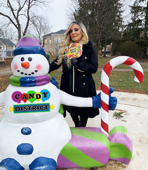 candydistrict's tweet photo. 'Tis the season to eat candy!

#candyqueen #candy #Christmas #yummy https://t.co/CzmqcMoaXE