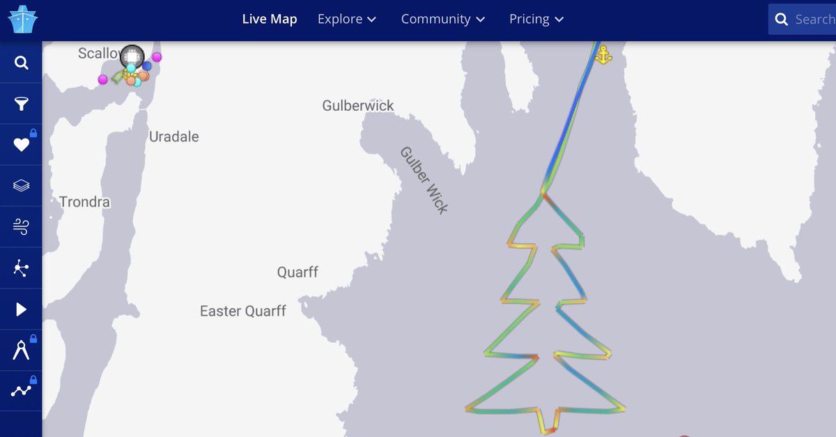 Our crew had to carry out important ‘steering checks’ tonight 🎄😉 Is this the biggest tree ever seen in #Shetland? 😄  We’d like to say thanks for supporting <a href="/RNLI/">RNLI</a> to help us to keep #SavingLivesAtSea 🙏🏻 

Have a Merry (and safe) Christmas wherever you are 🎅🏻🎁🎄

#RNLI