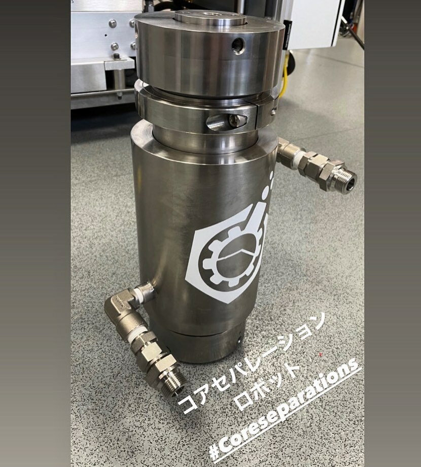 CSeparations's tweet photo. Say hello to the Core Separations Robot! We will think of a better name for him in 2021!
.
.
.
#coreseparations #scimed #co2seperation #co2extractor #co2extraction #co2extract #co2extracts #supercriticalco2 #subcriticalco2 #co2supercritical #co2subcritical #hempextract #hemp… https://t.co/2ESalxbWxd