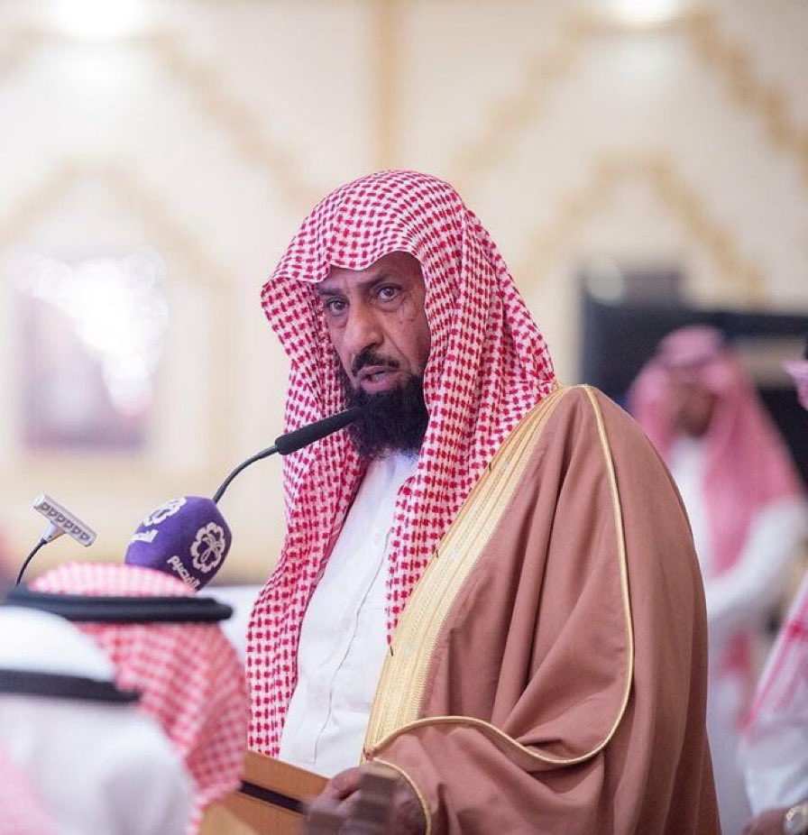 s3ad____'s tweet photo. #راجح_العجمي_في_ذمه_لله 
#راجح_العجمي

يقول الله يغفرله:

ينزل مع جيران هادين وسكوت
          لحداً دعا جاره ولا راح صوبه

يالله ياللي بإيدك الاجل والقوت
        رحماك لا صكت علينا جنوبه https://t.co/FceeYbzTSF