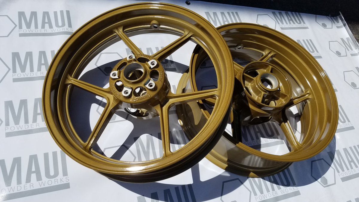MauiPowderWorks's tweet photo. Uhh, because...Gold. 😎 #andcruise #mauipowderworks https://t.co/Cnge1JcTO8