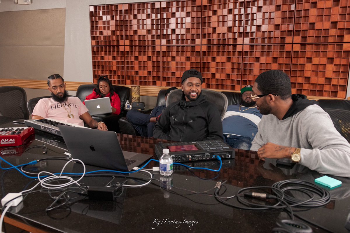 PatchwerkStudio's tweet image. The Marathon Continues.. 🏁

#ShowTheWerk
Studio 9000.

Audio Engineer: @LukeCampolieta 

Photographer: Kishawn of #patchwerkstudio 

#RIP #NipseyHussle #TMC #Zaytoven #PWRarchives