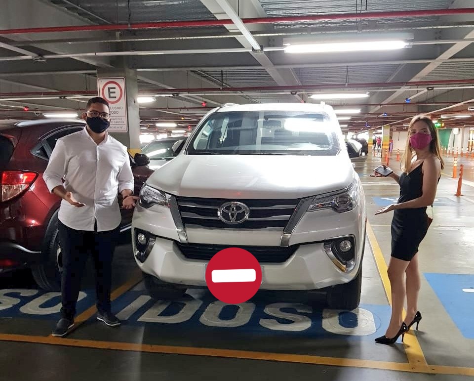 vrsol__'s tweet photo. eu e migo @Lucasmiguel_3 antes de irmos dar cavalo de pau na railuquis, pois estudamos bastante e agora somos engenheiros https://t.co/l52lCzXU3o