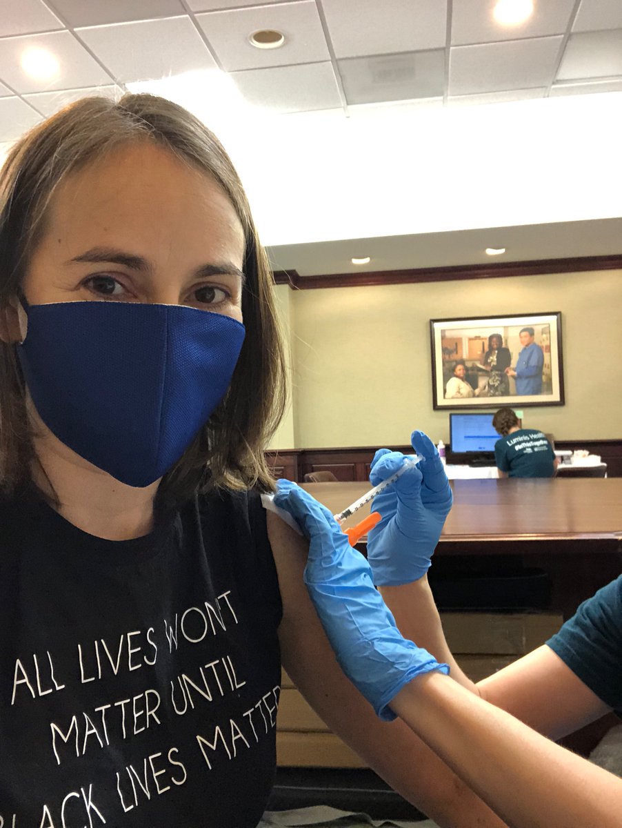 SoniaAndJamie's tweet photo. Vaccinated and feeling great! #IGotTheShot #ThankYouScience #Novid2021
#PermanentePhysicians https://t.co/loyH9iRLFT