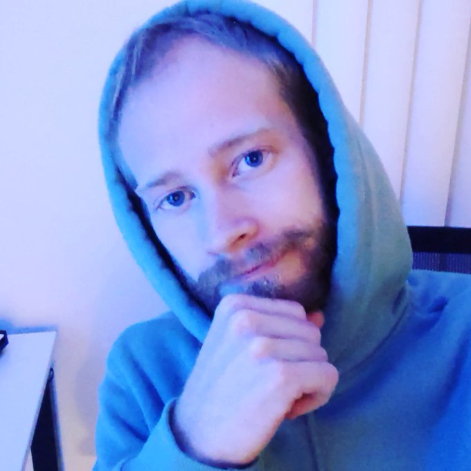 Figured I'd put my face whatever lol https://t.co/JVBlGS41f7