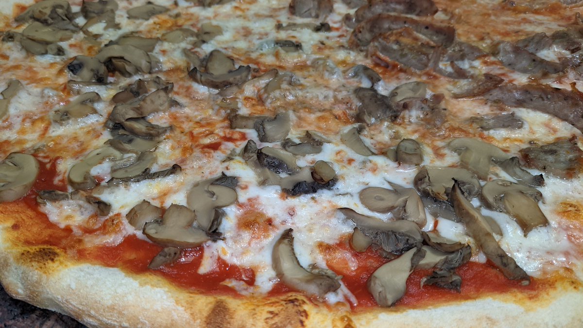 ItalianNJ908's tweet photo. 40th Anniversary! From Italy to Elizabeth, NJ. Italian Kitchen serving families Since 1981. #ItalianNJ Delivering to Newark Airport EWR, Hotels and Eliz Seaport, Port Authority https://t.co/fhL9mVfsVo https://t.co/5QsgZmOstv